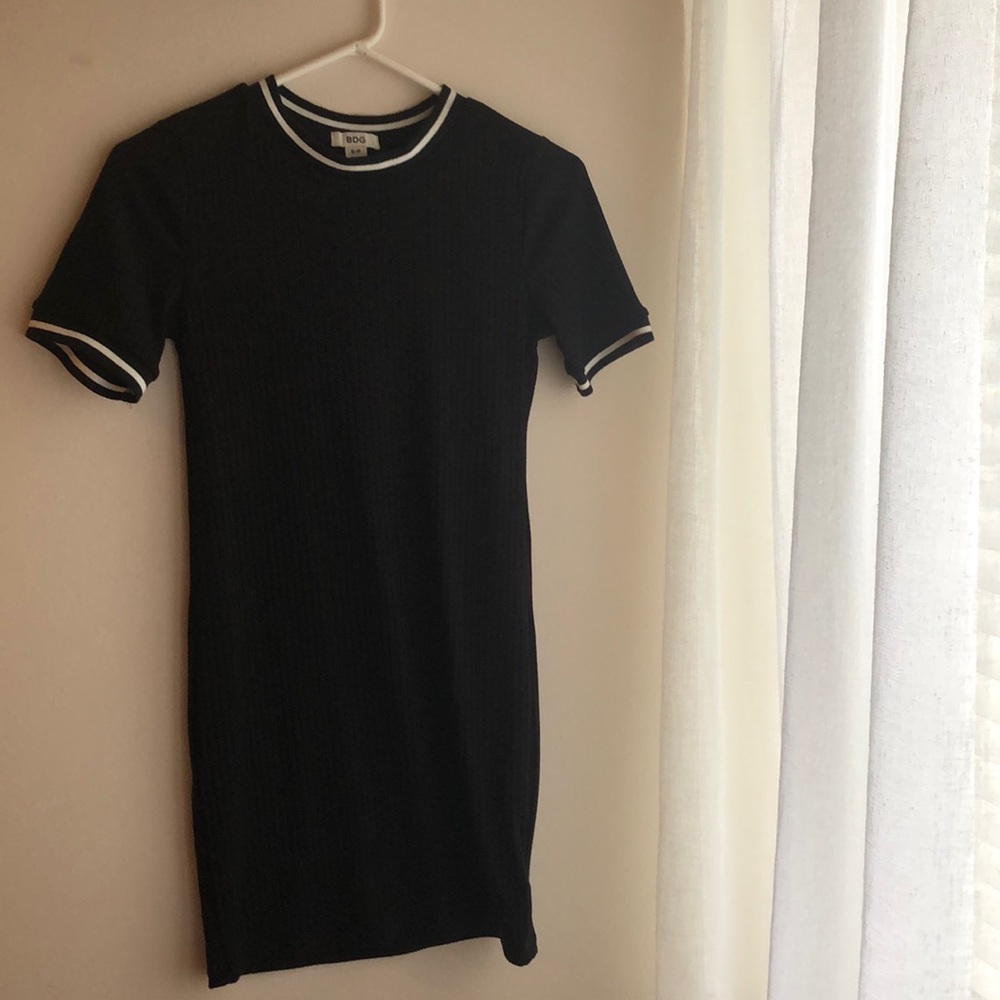 URBAN OUTFITTERS BDG DRESS - Picture 2 of 5